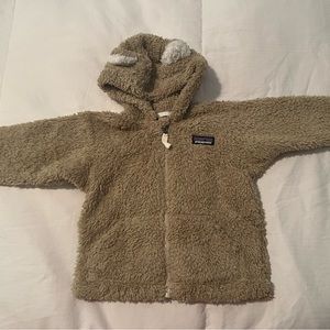 Patagonia infant fleece 6-12 months